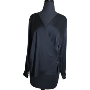 H&M black v neck button side wrap long sleeve top size medium